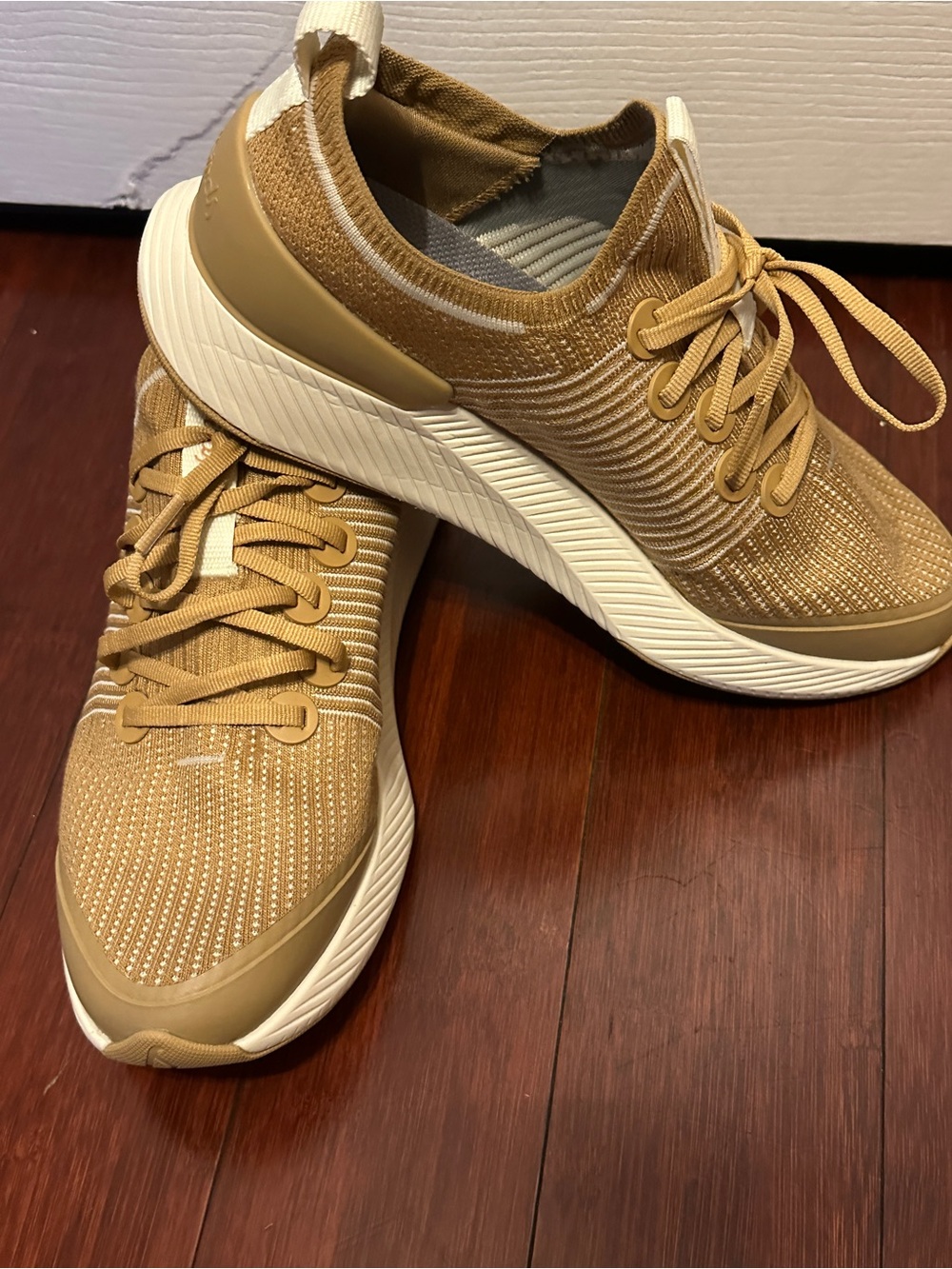 All Birds Tree glider Sneaker- unisex- NEW
